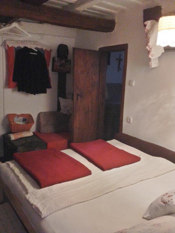 Rural Tourism Family Ravlic Guest House Muzilovcica Eksteriør bilde